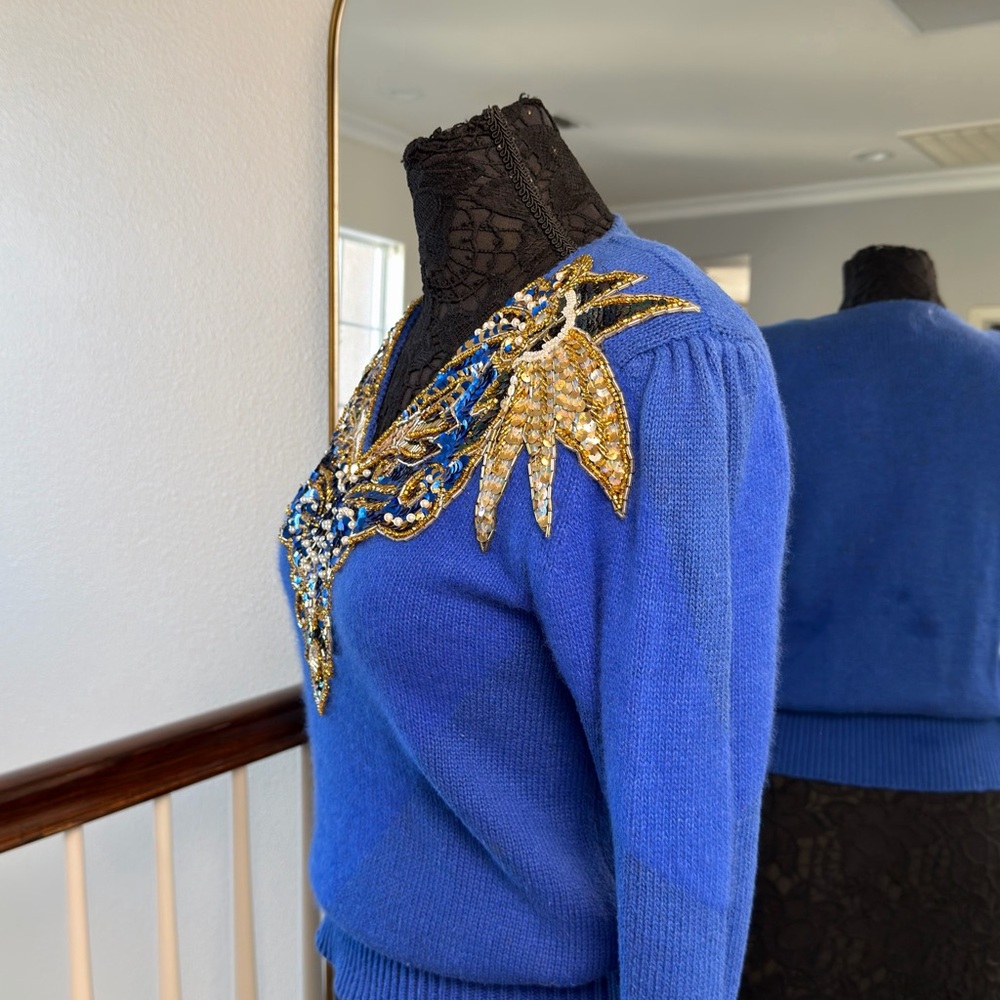 Elegant Blue Embellished Sweater - Picture 8 of 9